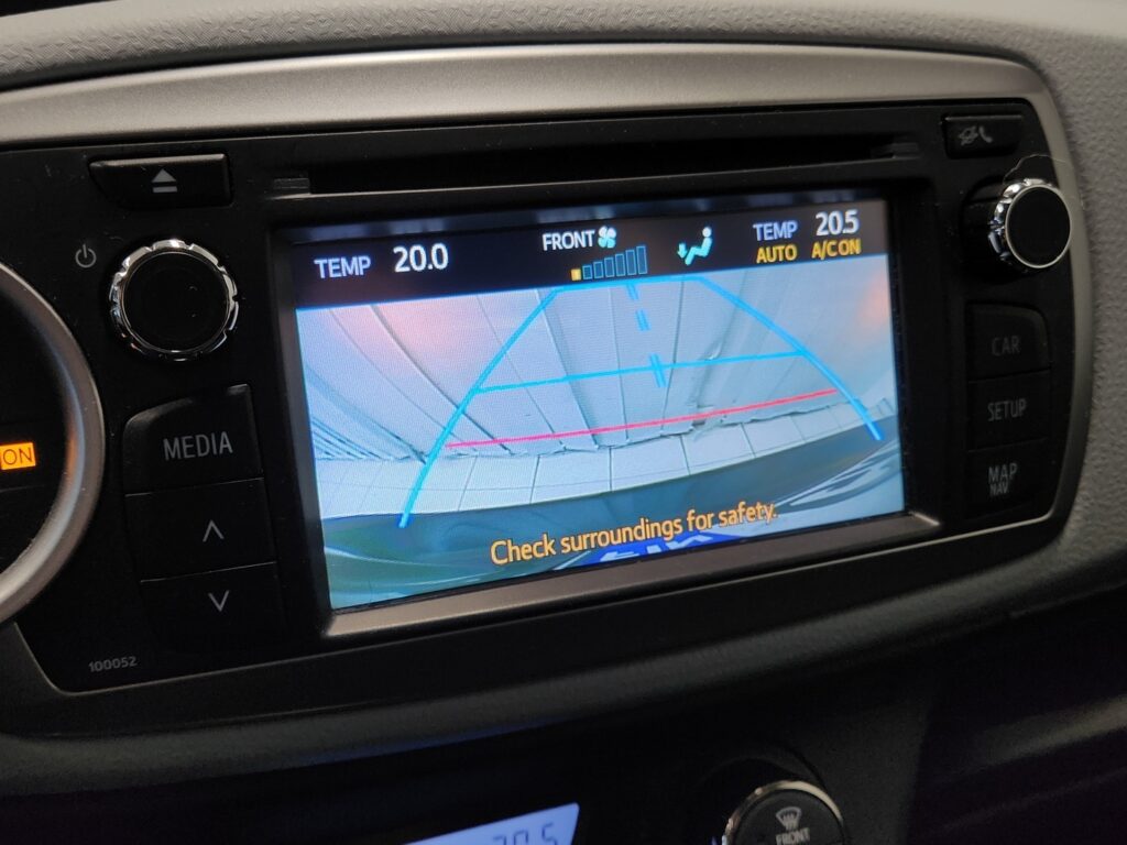 Toyota Yaris, image 13