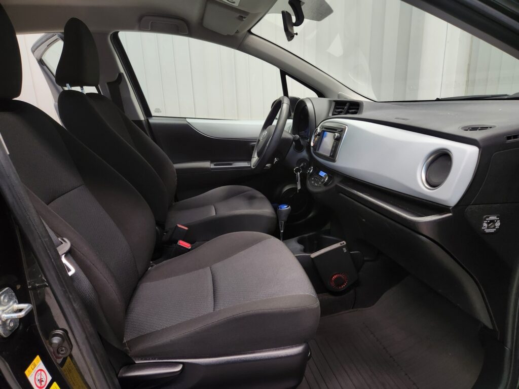 Toyota Yaris, image 9