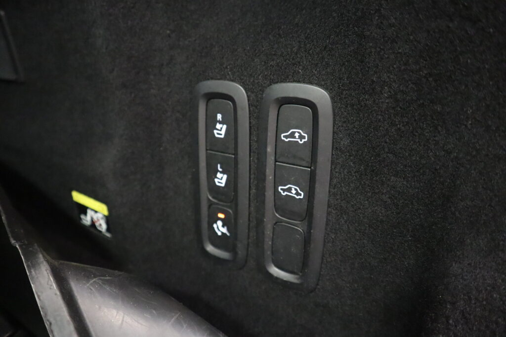 Volvo XC60, image 22