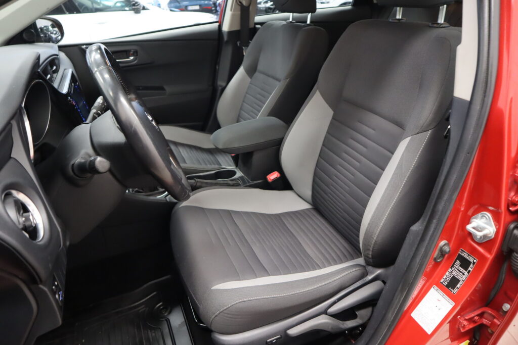 Toyota Auris, image 10