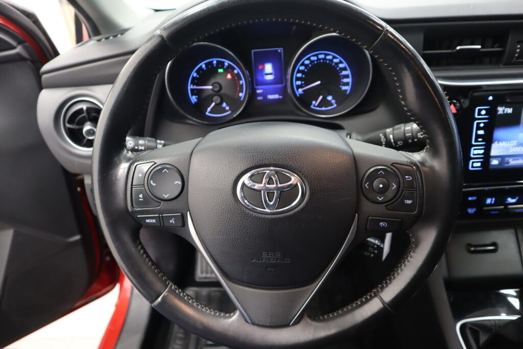 Toyota Auris, image 13