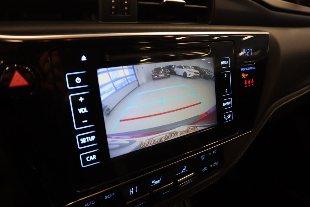 Toyota Auris, image 16