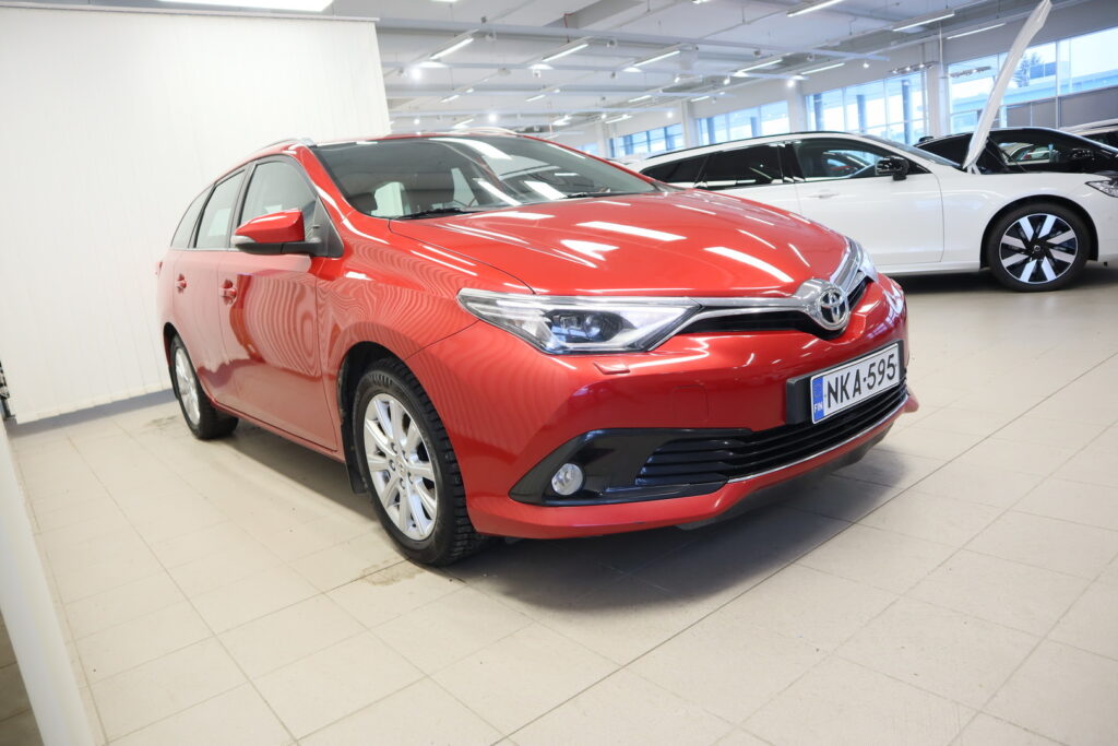 Toyota Auris, image 3
