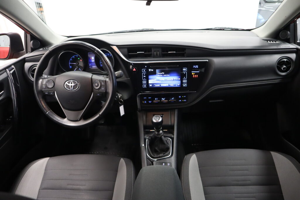 Toyota Auris, image 9