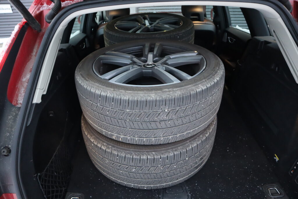 Volvo XC60, image 12