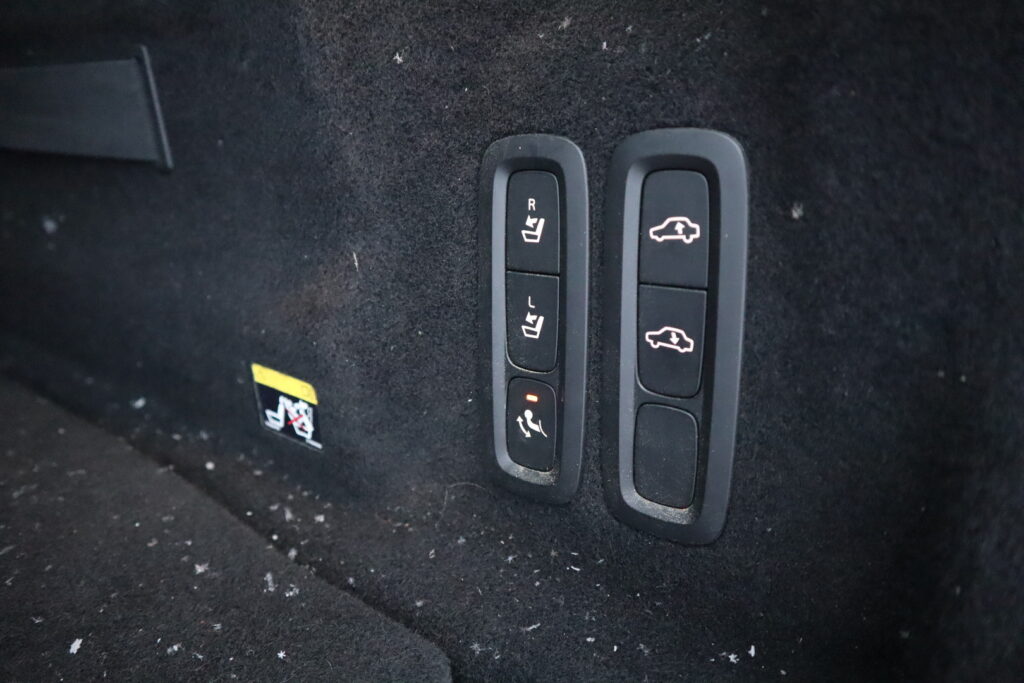 Volvo XC60, image 13