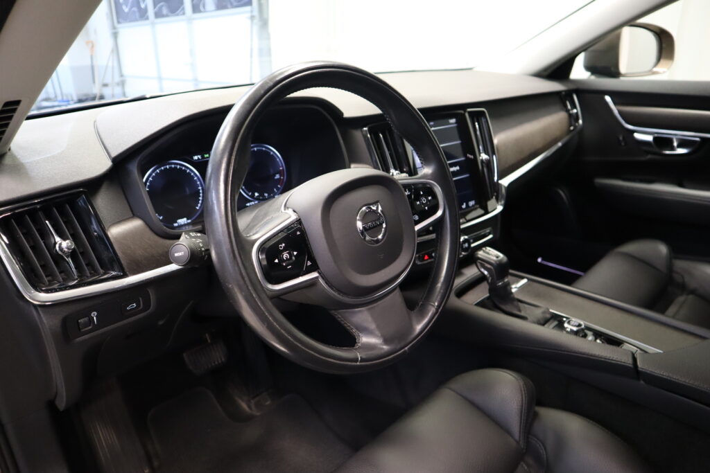 Volvo V90 Cross Country, image 5