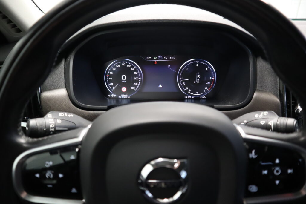 Volvo V90 Cross Country, image 6