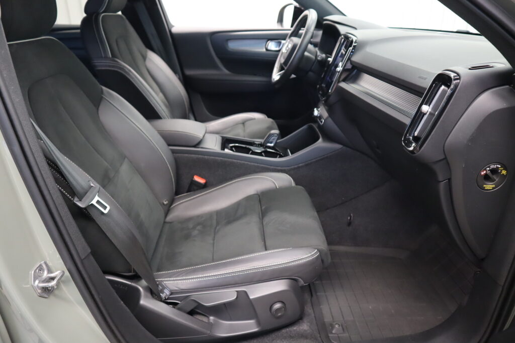 Volvo XC40, image 10