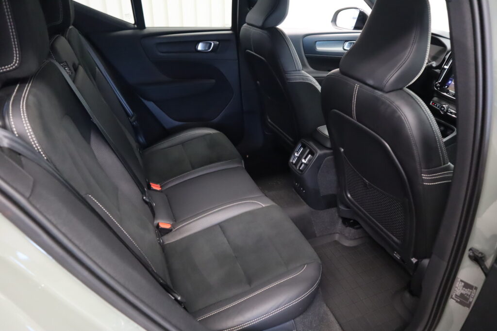 Volvo XC40, image 11