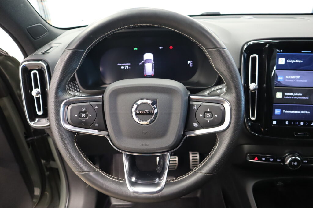 Volvo XC40, image 12