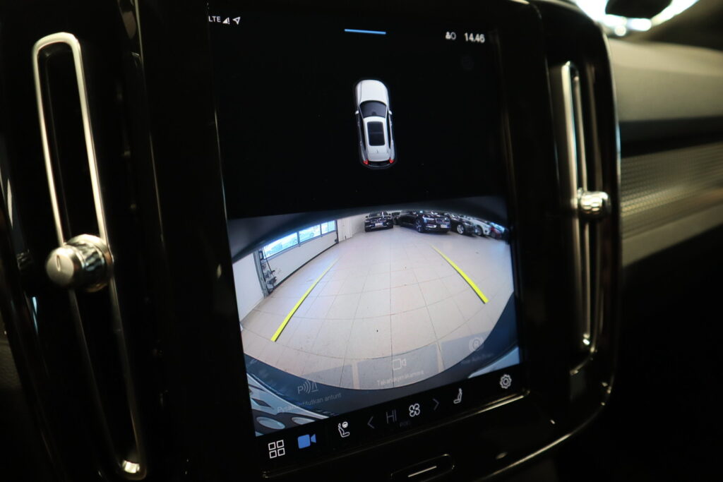 Volvo XC40, image 14