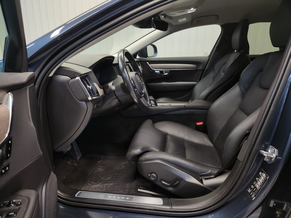 Volvo V90 Cross Country, image 6