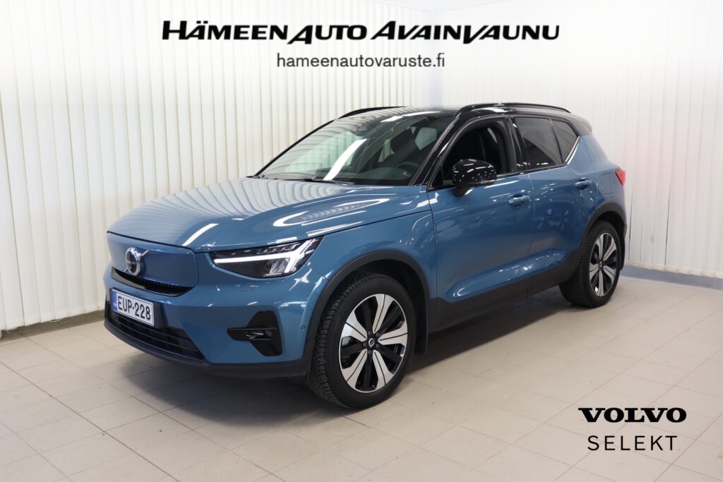 Volvo XC40, image 1