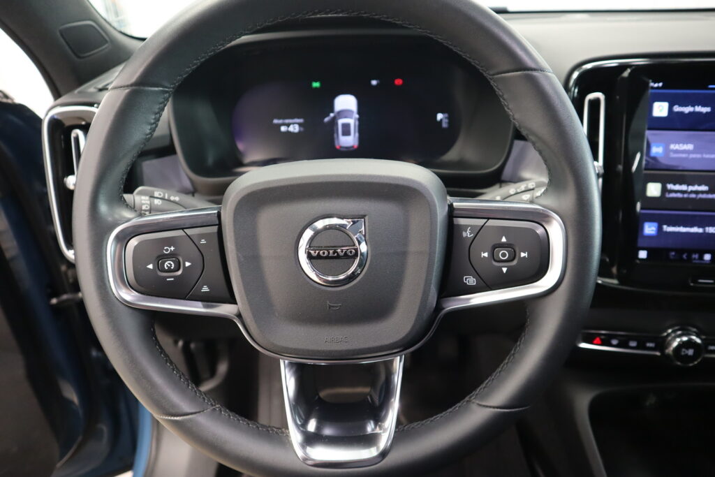 Volvo XC40, image 15