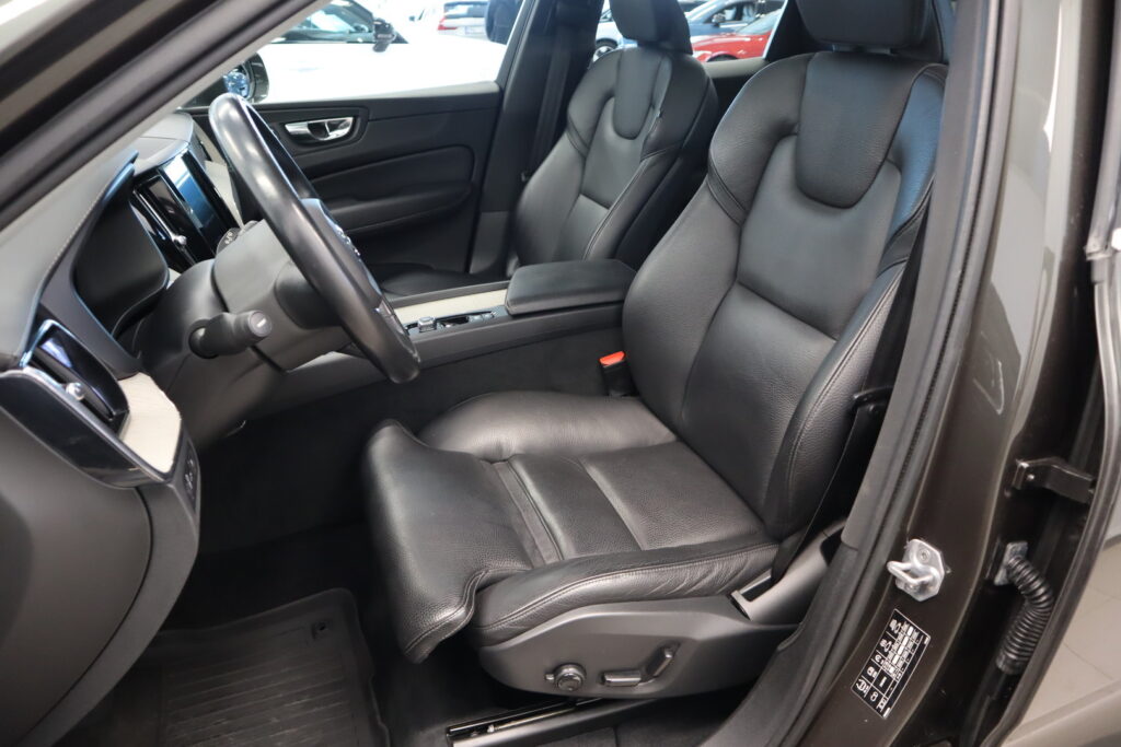 Volvo XC60, image 10