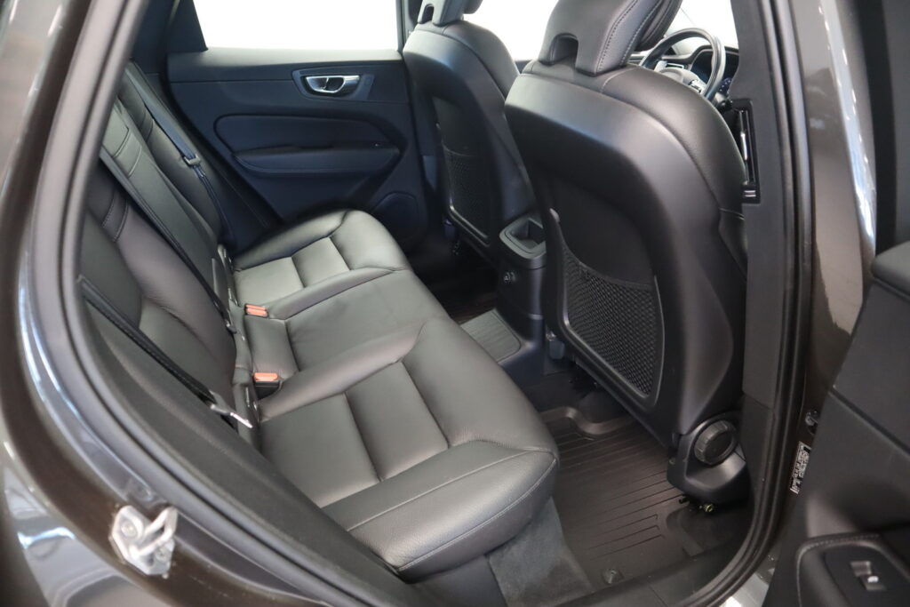 Volvo XC60, image 12