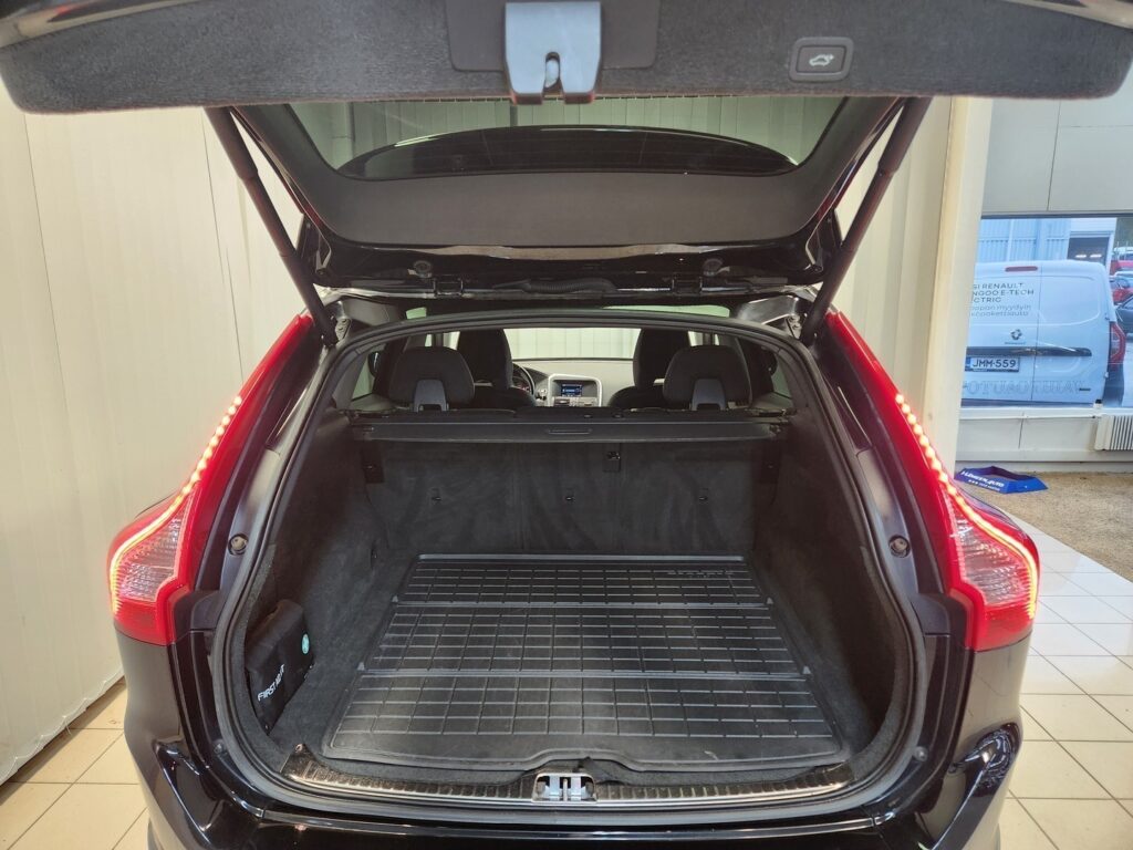 Volvo XC60, image 13