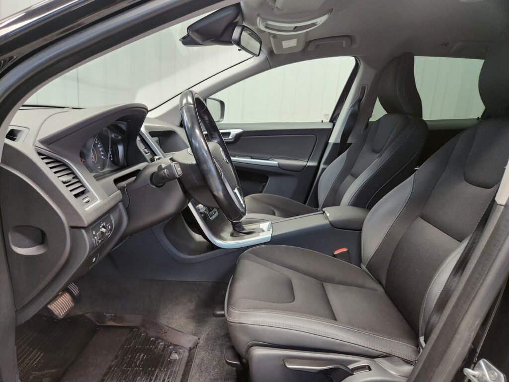 Volvo XC60, image 6
