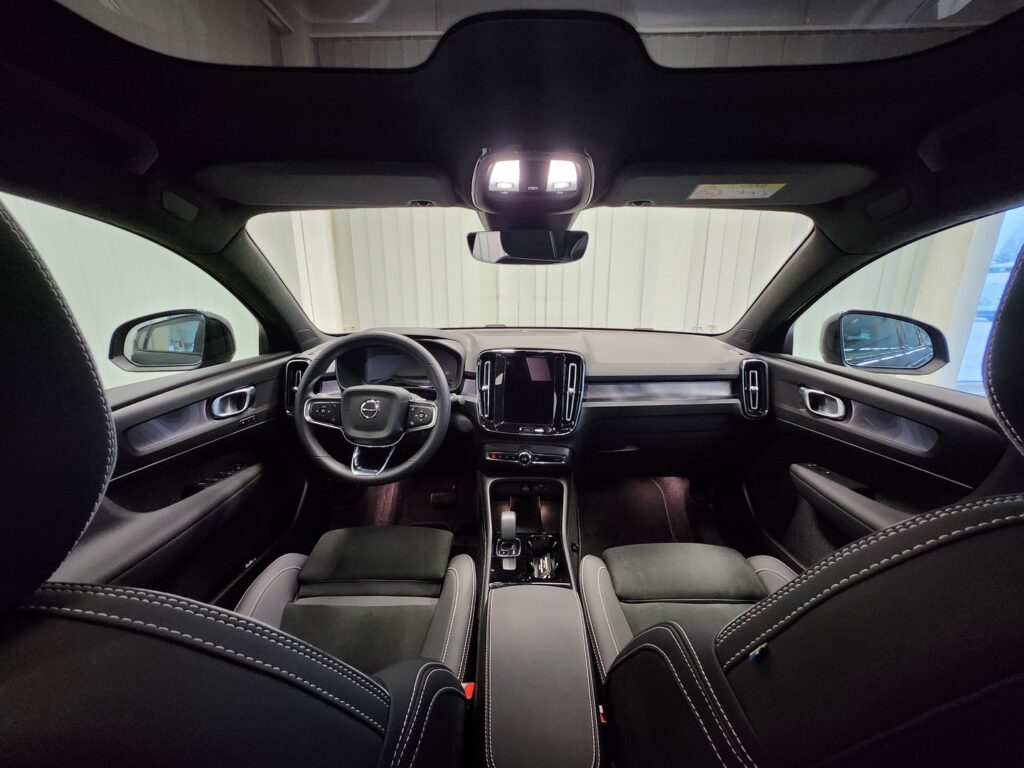 Volvo EC40, image 10