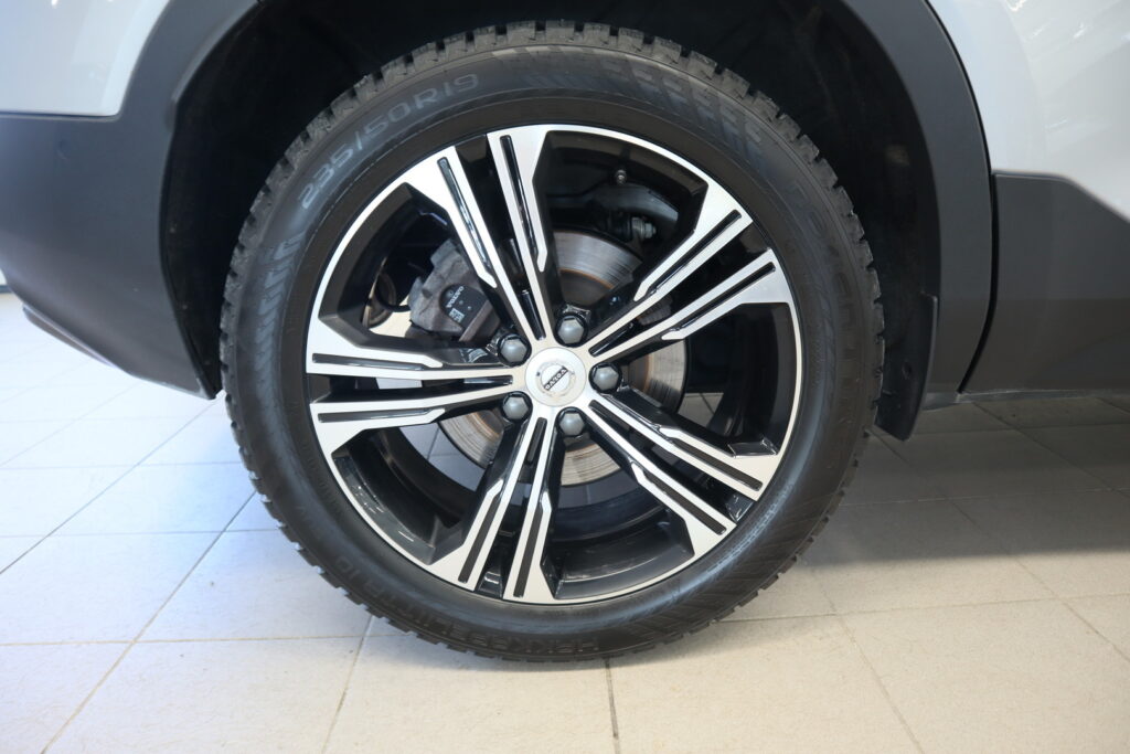 Volvo XC40, image 23