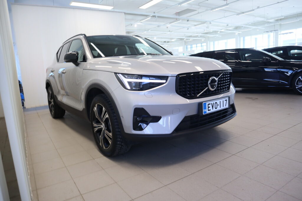 Volvo XC40, image 3