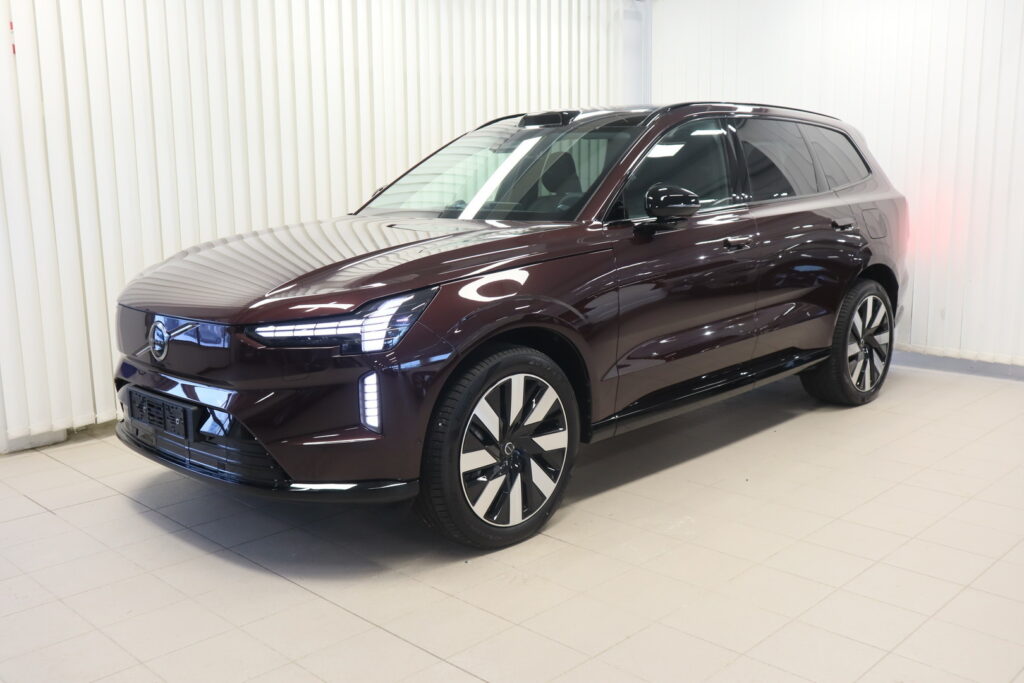 Volvo EX90, image 1