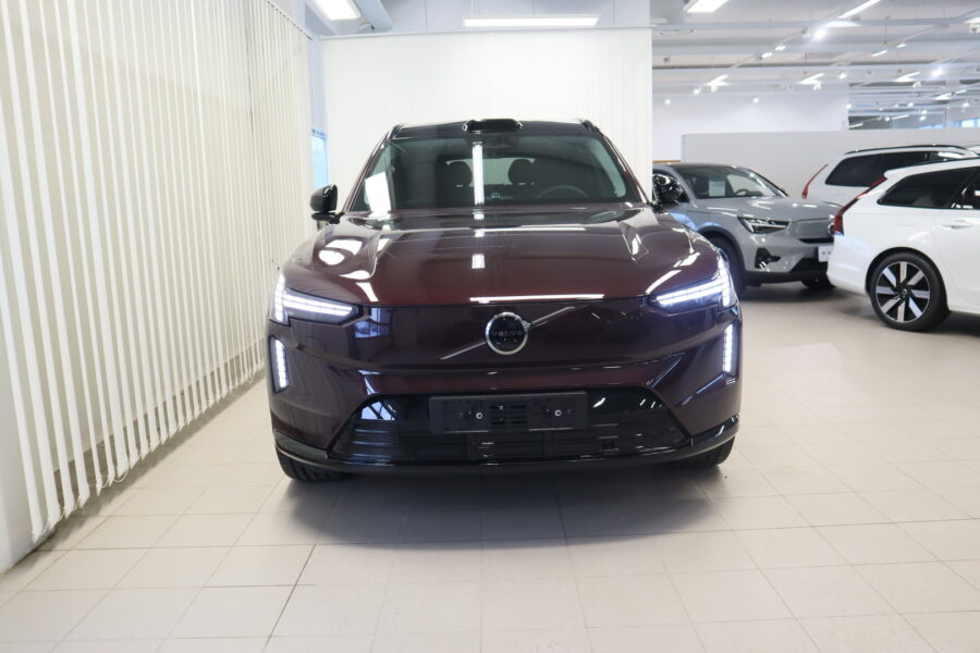 Volvo EX90, image 2