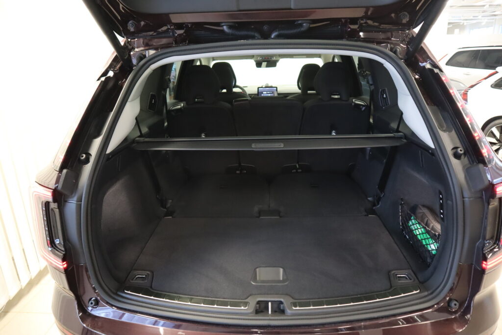 Volvo EX90, image 24