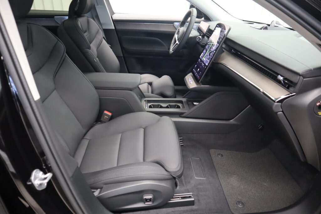 Volvo ES90, image 10