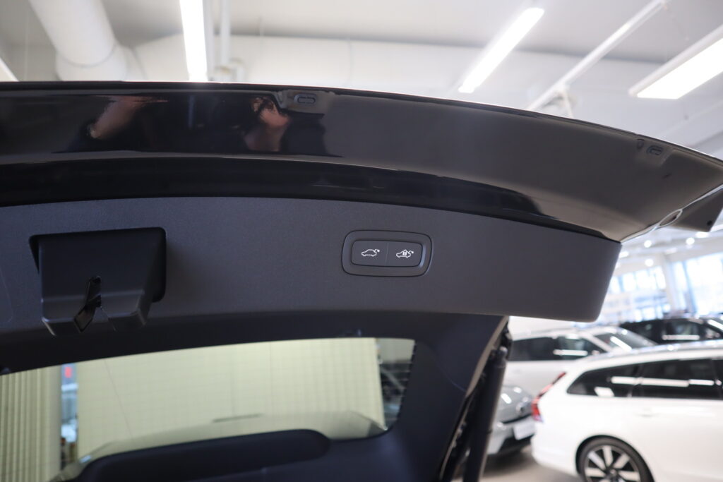 Volvo ES90, image 23