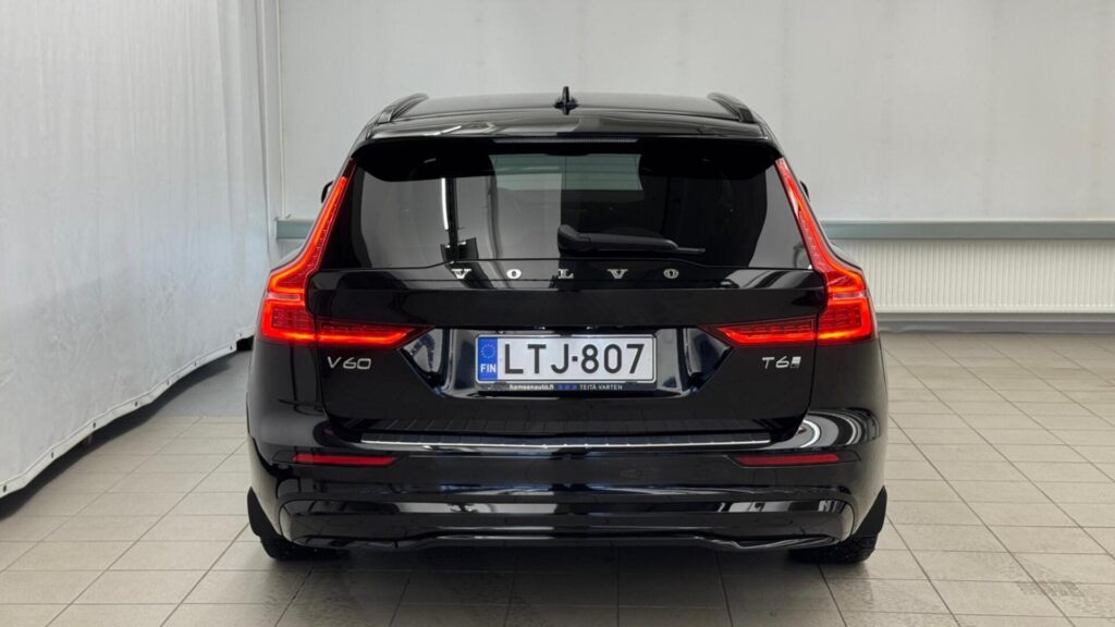 Volvo V60, image 10