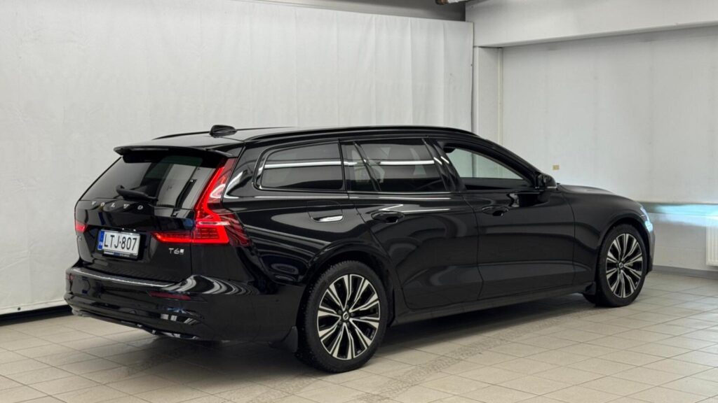 Volvo V60, image 11