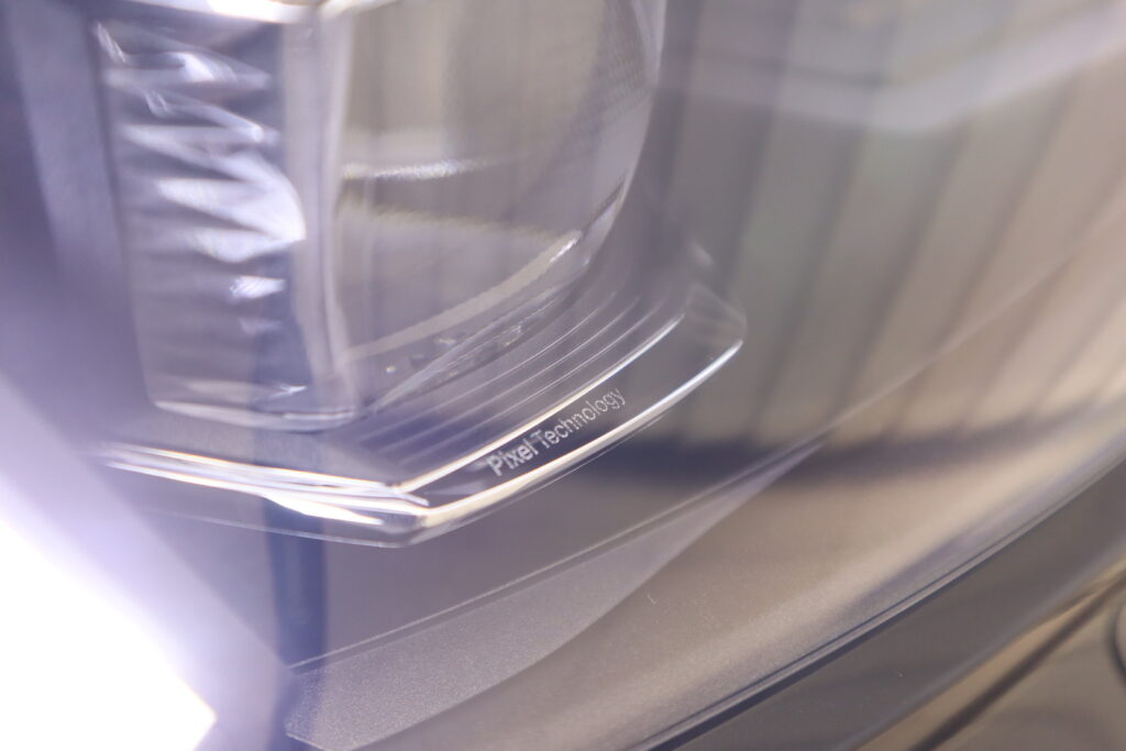 Volvo EX40, image 23