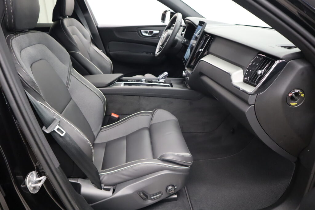 Volvo XC60, image 10