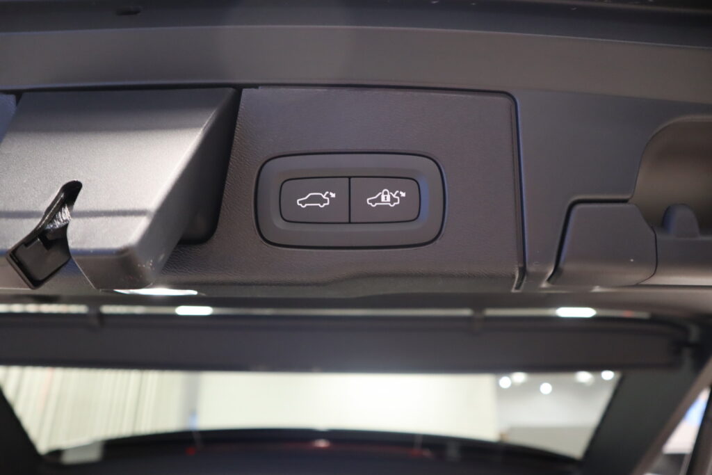 Volvo XC60, image 23