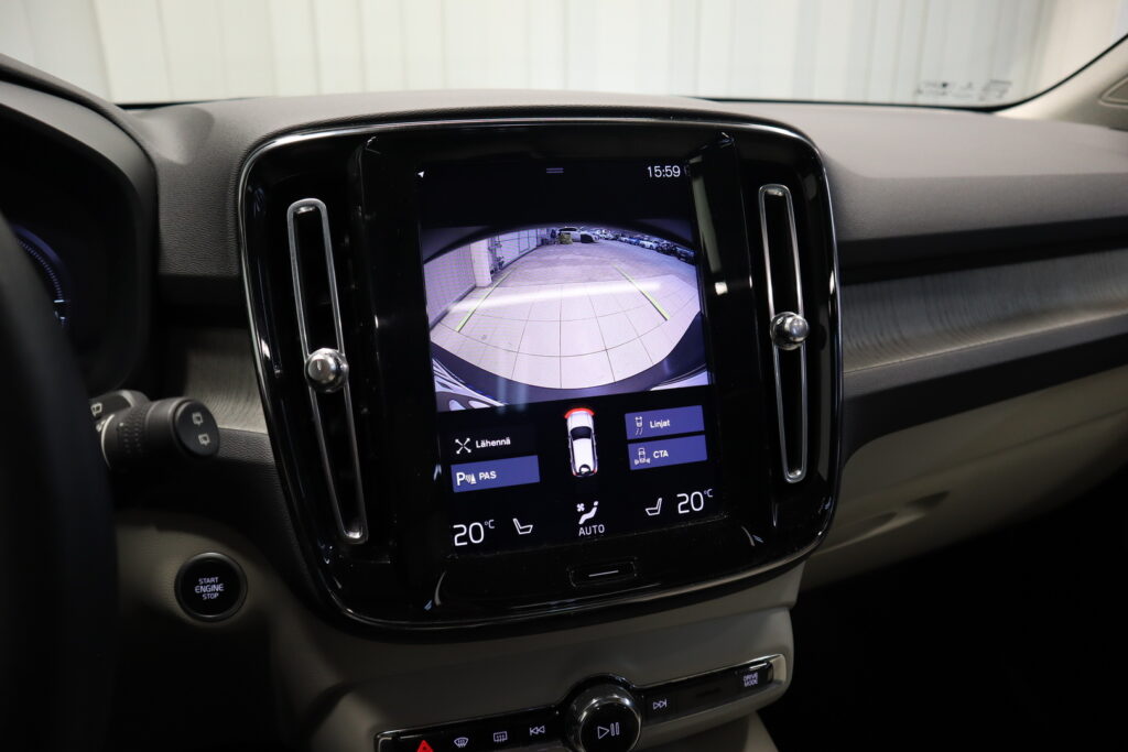 Volvo XC40, image 13