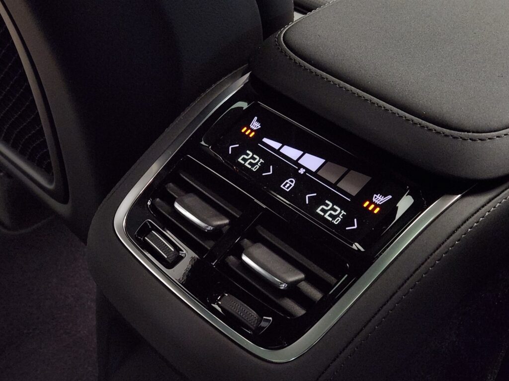 Volvo XC90, image 19