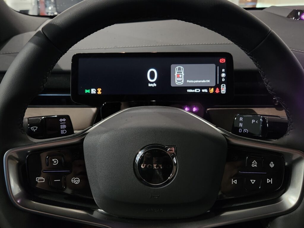 Volvo ES90, image 14