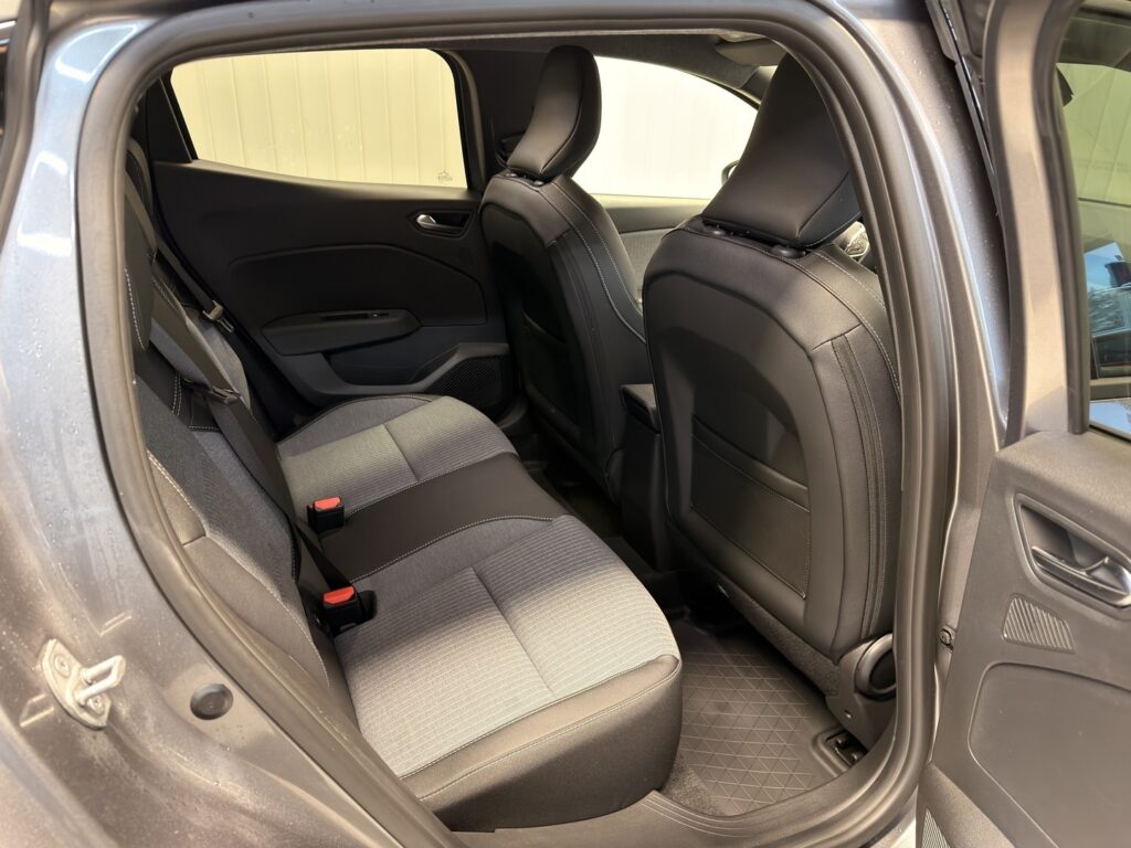 Renault Clio, image 10