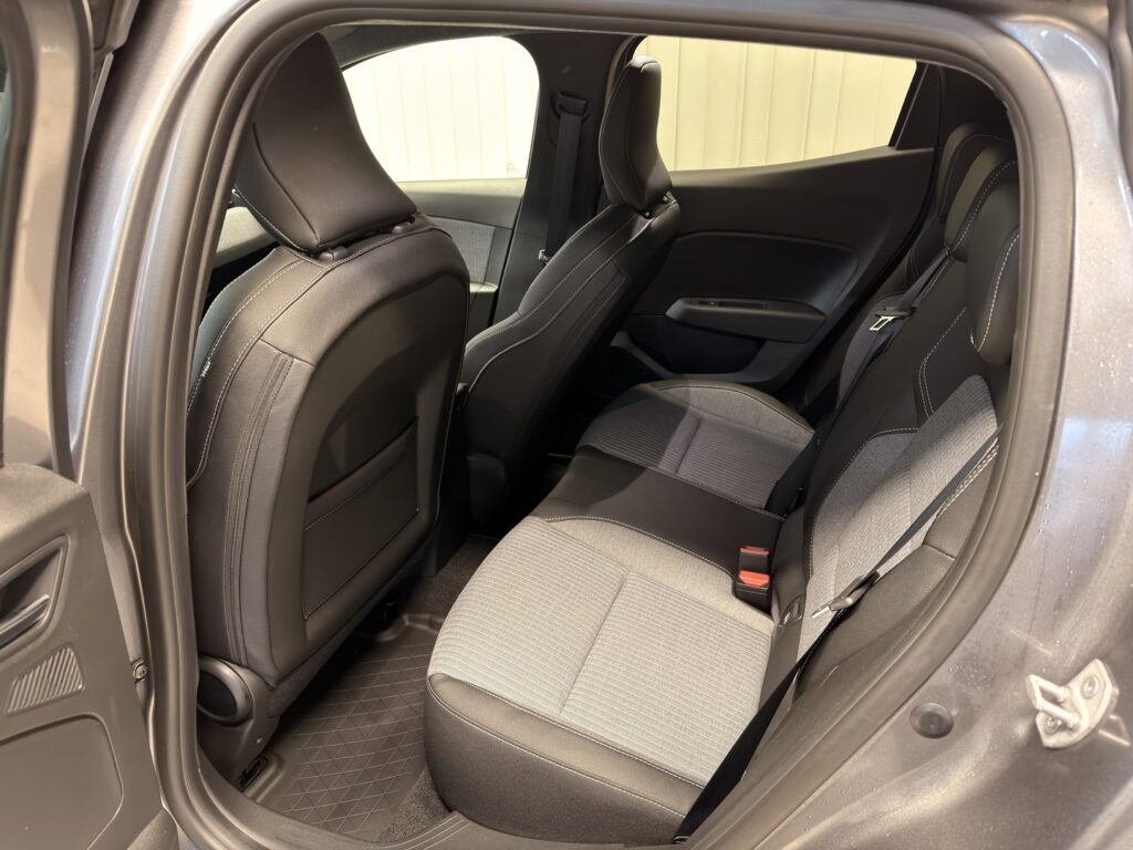 Renault Clio, image 9