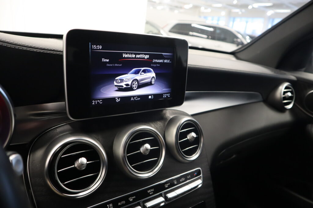 Mercedes-Benz GLC, image 15