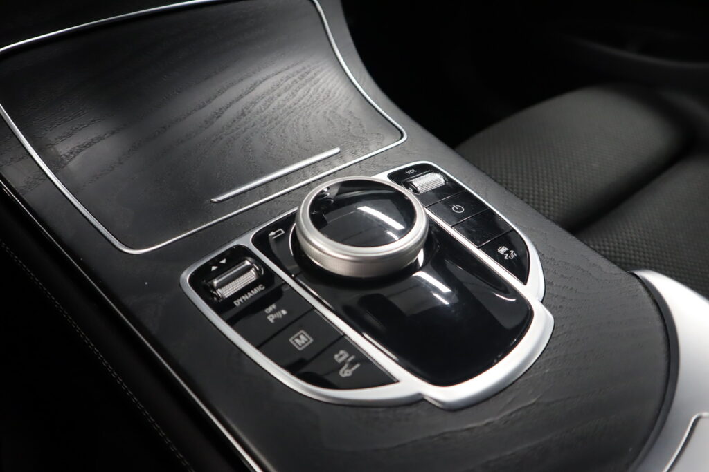 Mercedes-Benz GLC, image 16