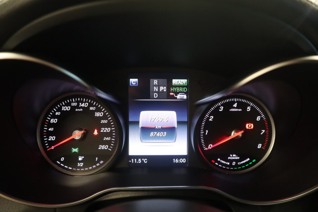 Mercedes-Benz GLC, image 17