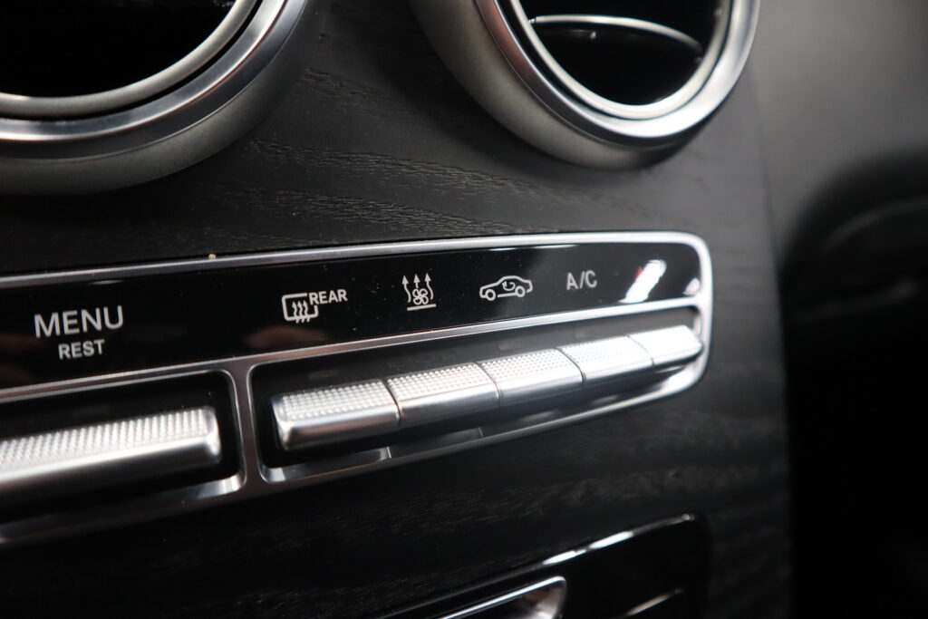 Mercedes-Benz GLC, image 19