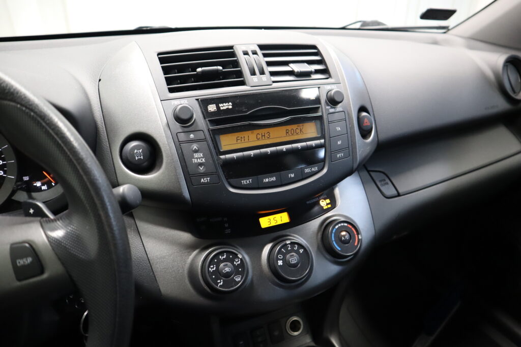 Toyota RAV4, image 6