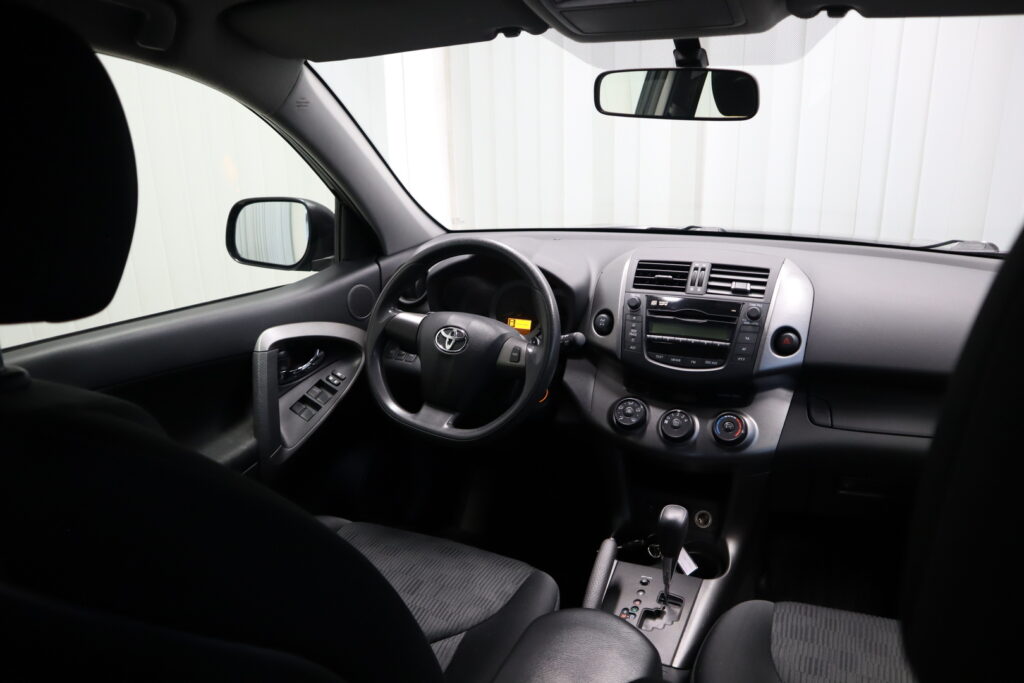 Toyota RAV4, image 9