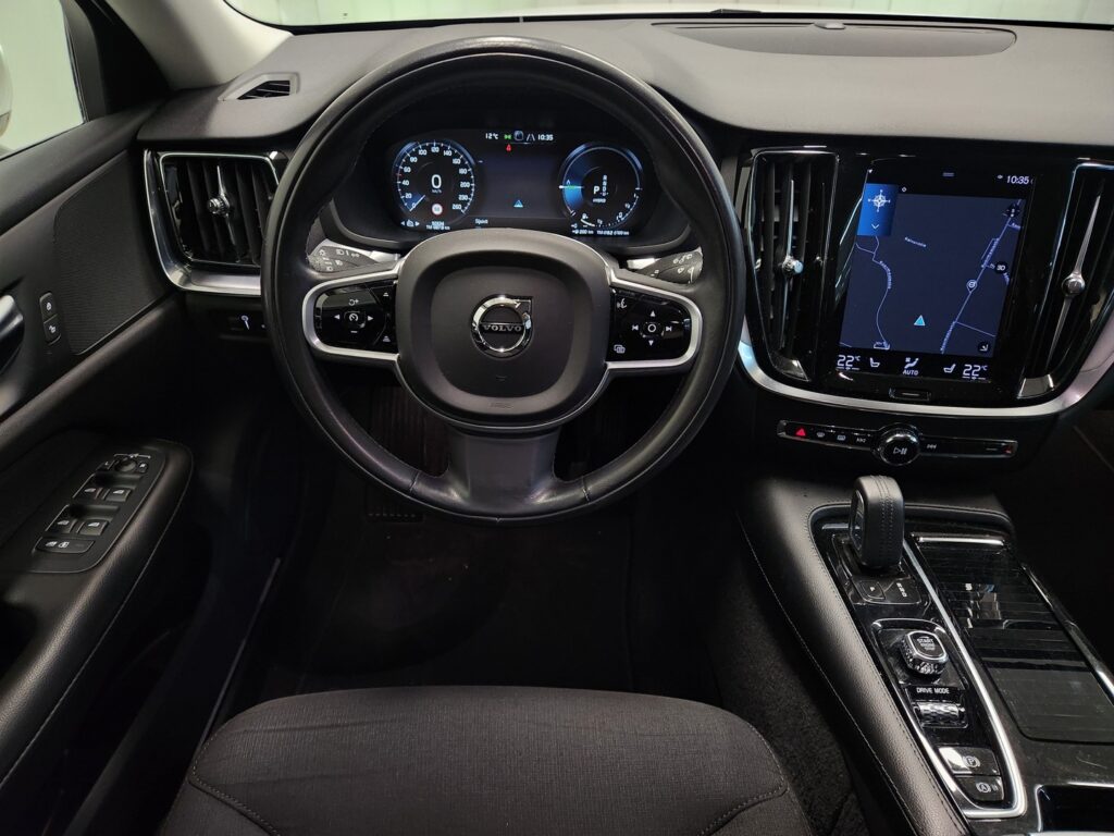 Volvo V60, image 11