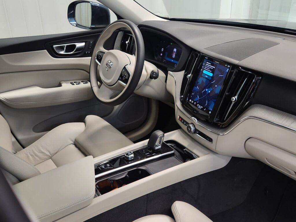 Volvo XC60, image 11