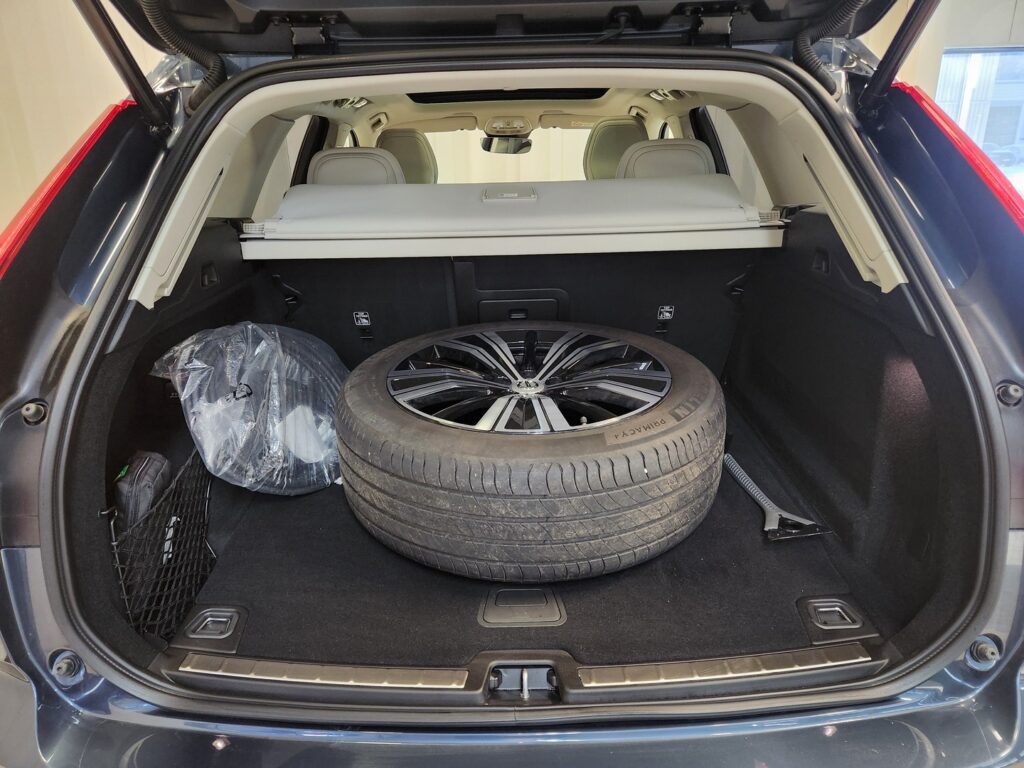 Volvo XC60, image 17